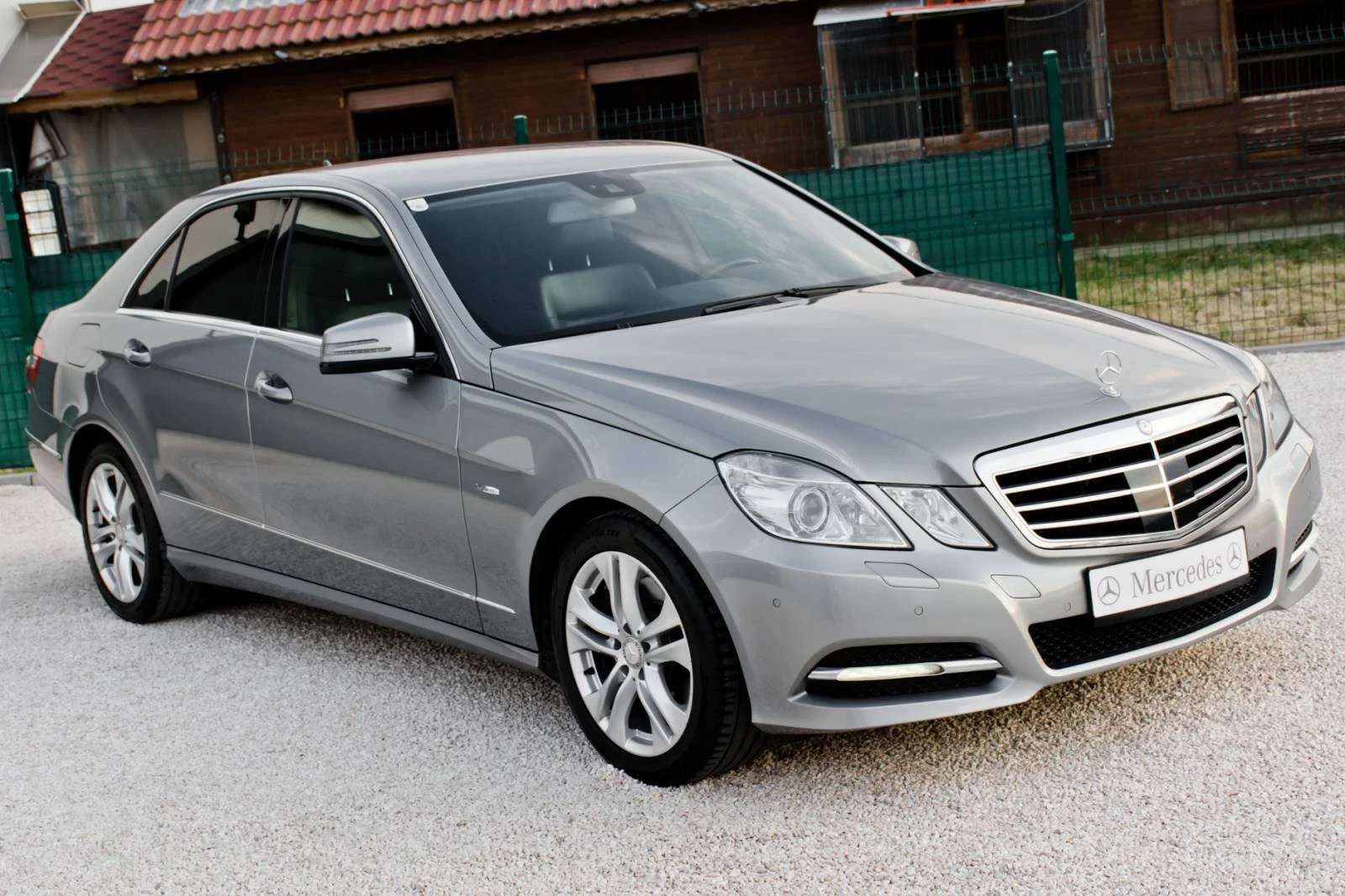 Mercedes-Benz E 250 AVANGARD FULL - изображение 2