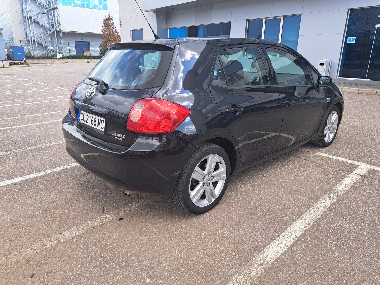 Toyota Auris D-4D - изображение 3