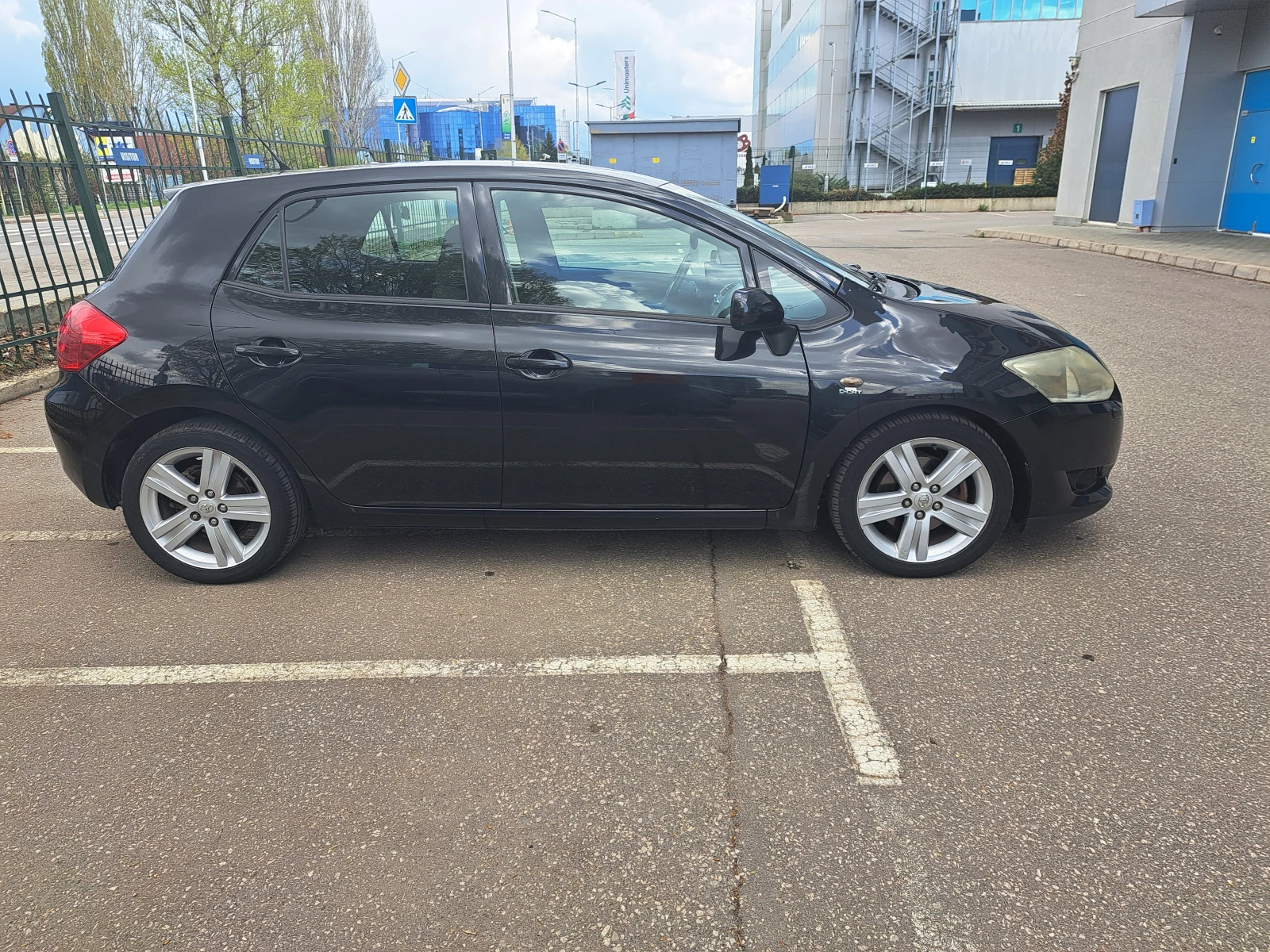 Toyota Auris D-4D - изображение 2