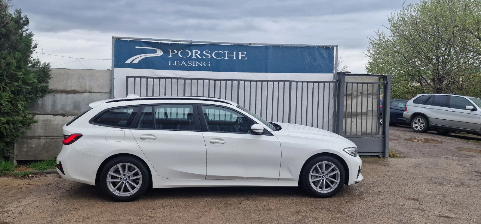 BMW 330 2, 0i - изображение 2