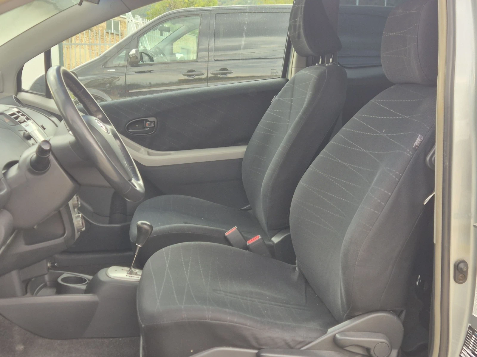 Toyota Yaris 1.4 D4D AUTOMAT  - изображение 8