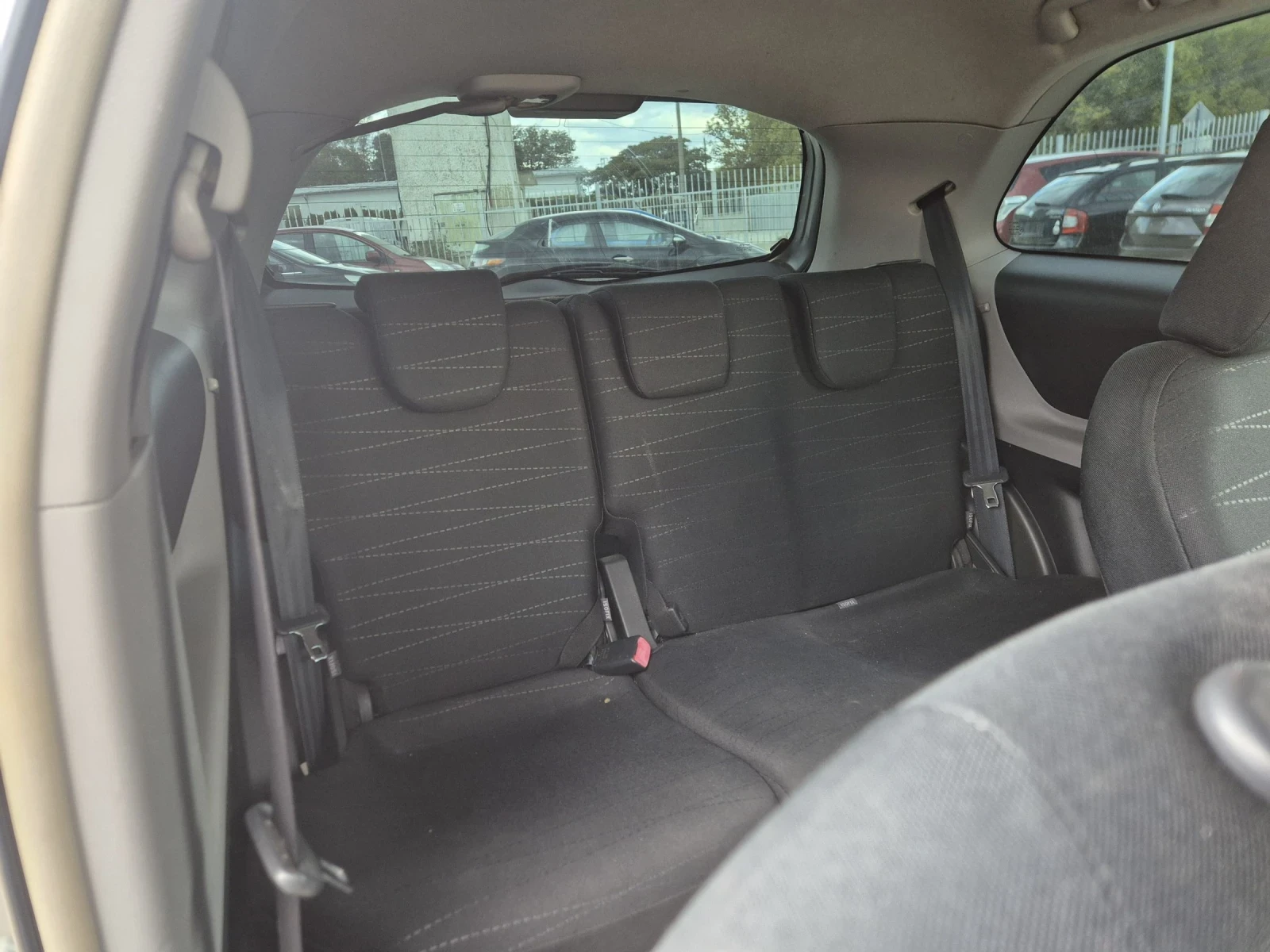 Toyota Yaris 1.4 D4D AUTOMAT  - изображение 10