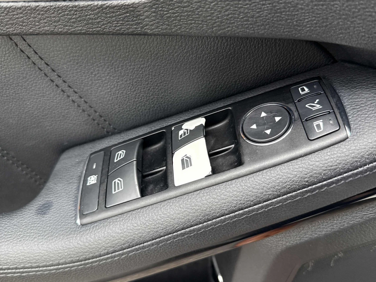 Mercedes-Benz E 350 CARFAX* АВТОФИНАНСИРАНЕ* БЕЗ ПЪРВОНАЧАЛНА ВНОСКА*  - изображение 10