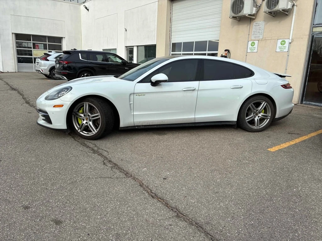 Porsche Panamera 2018 * 4 * CARFAX * ОТ ПРЕДСТАВИТЕЛСТВО - изображение 3