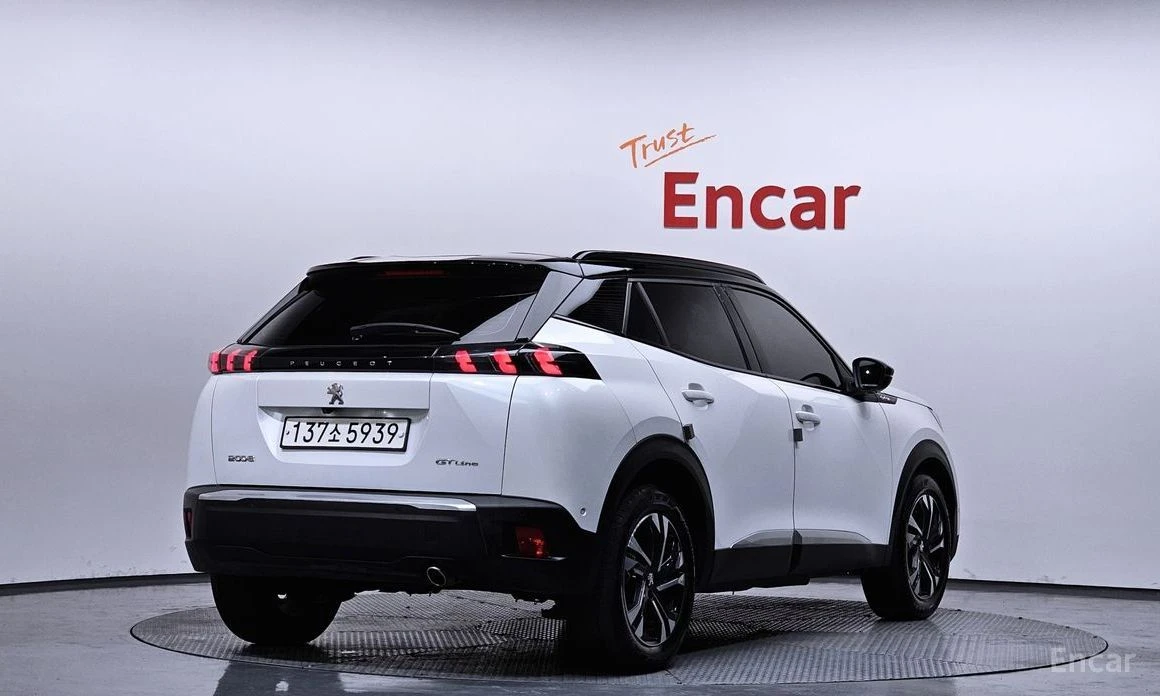 Peugeot 2008, снимка 2 - Автомобили и джипове - 53889694