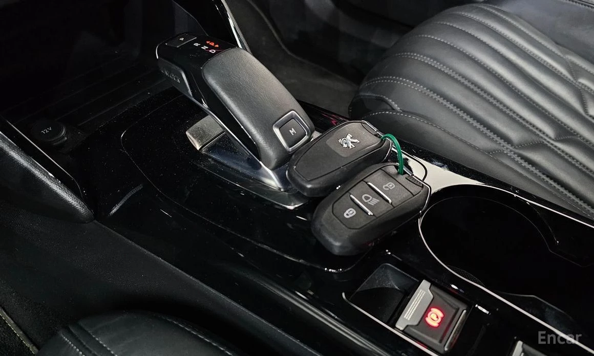 Peugeot 2008, снимка 9 - Автомобили и джипове - 53889694