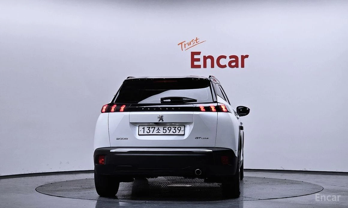 Peugeot 2008, снимка 4 - Автомобили и джипове - 53889694