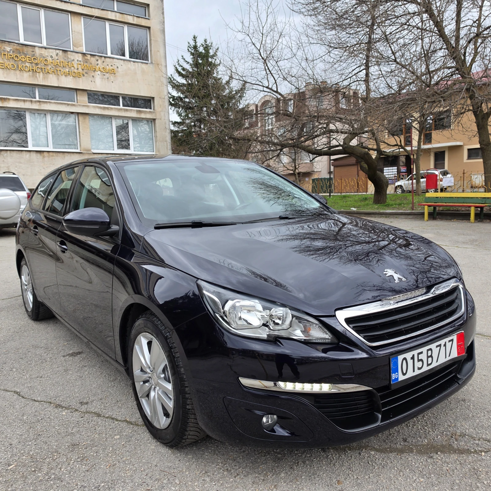 Peugeot 308 1.6HDI AVTOMAT, снимка 2 - Автомобили и джипове - 54001384