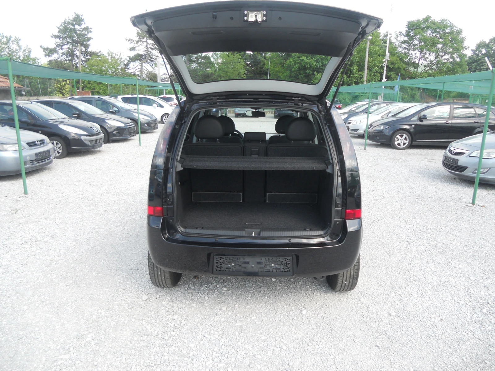 Opel Meriva 1.3CDTI Лизинг!!!  Сервизна история!, снимка 6 - Автомобили и джипове - 54696565