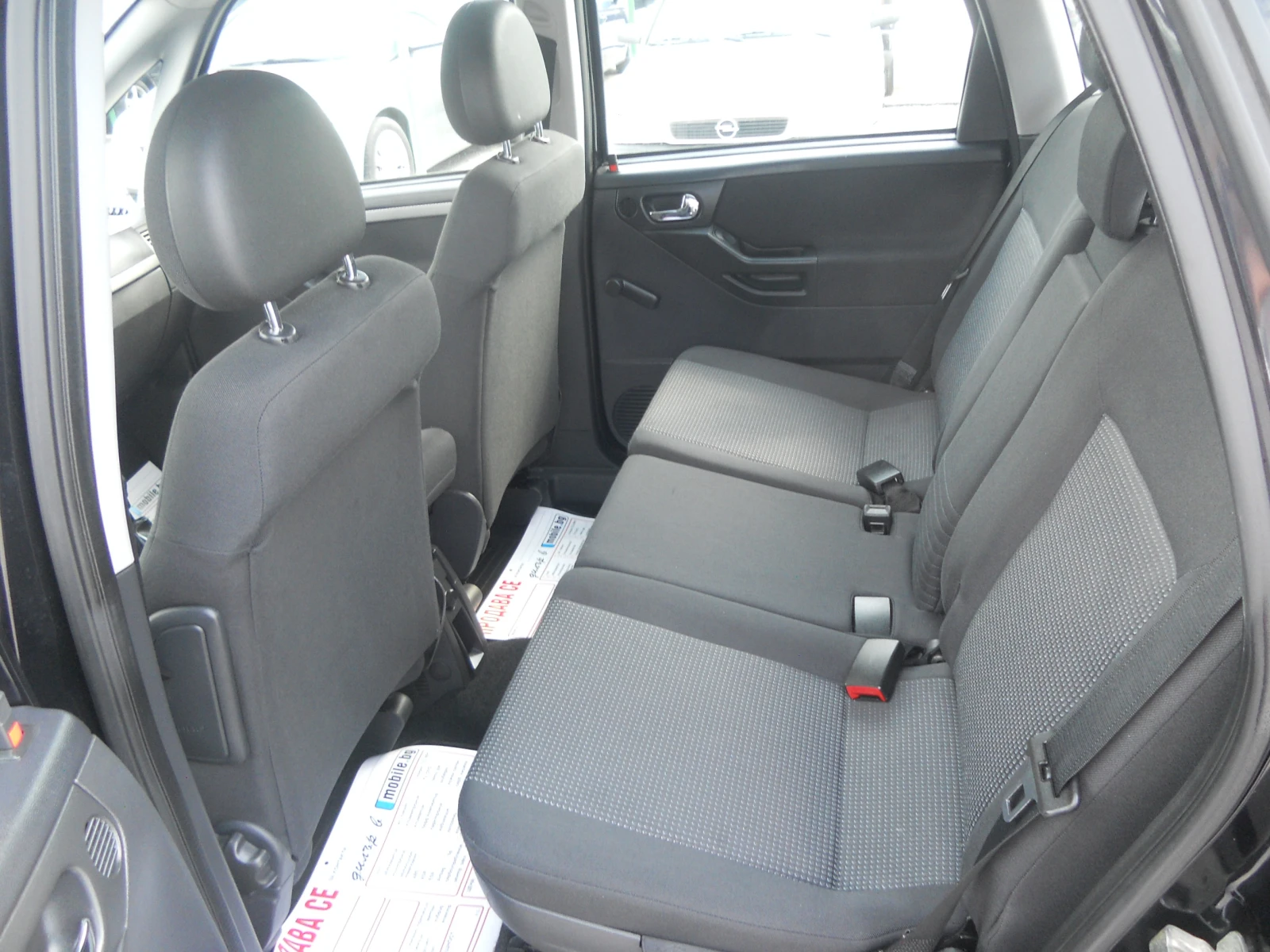 Opel Meriva 1.3CDTI Лизинг!!!  Сервизна история!, снимка 7 - Автомобили и джипове - 54696565