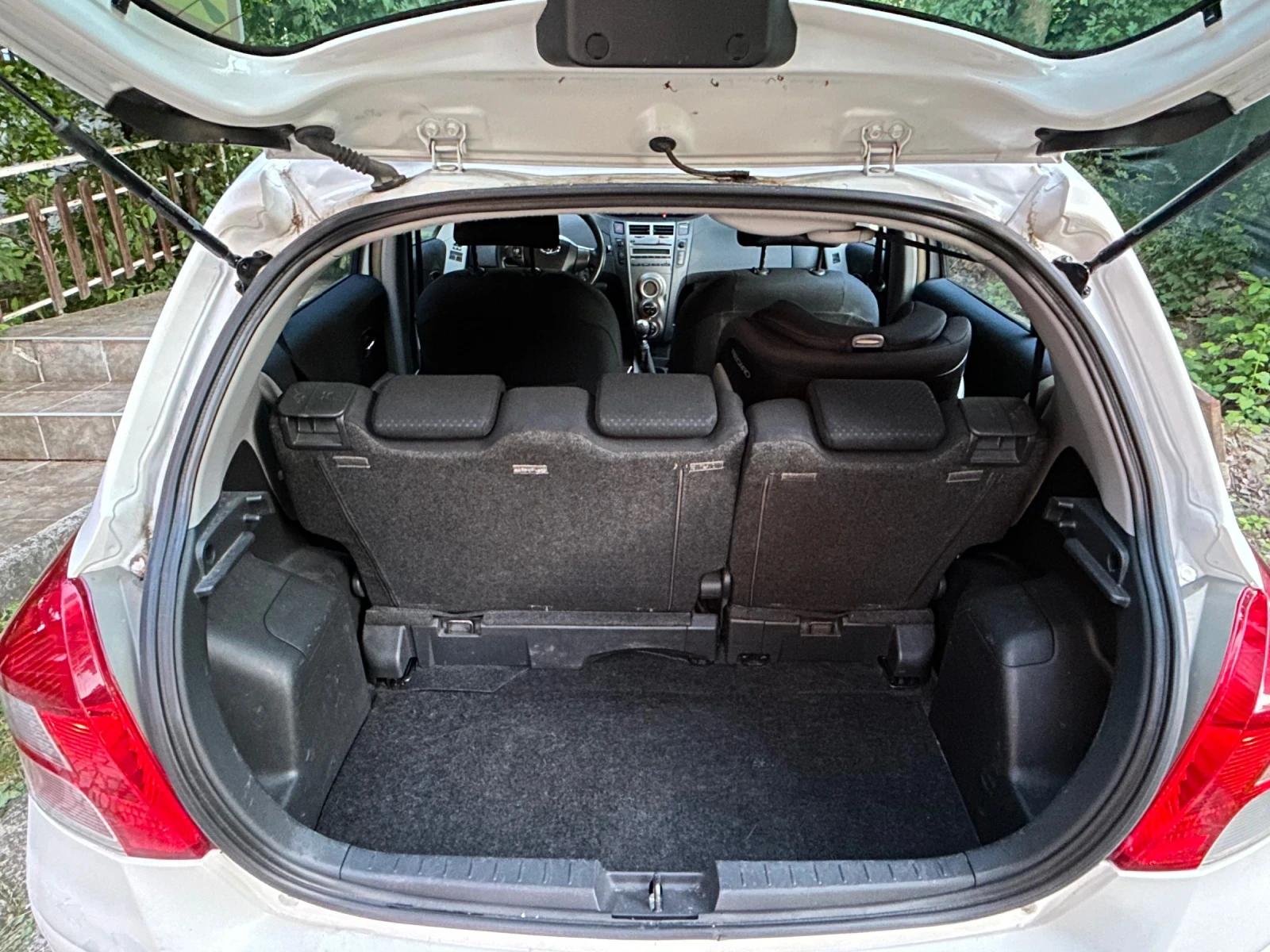 Toyota Yaris XP90 facelift , снимка 10 - Автомобили и джипове - 54722557