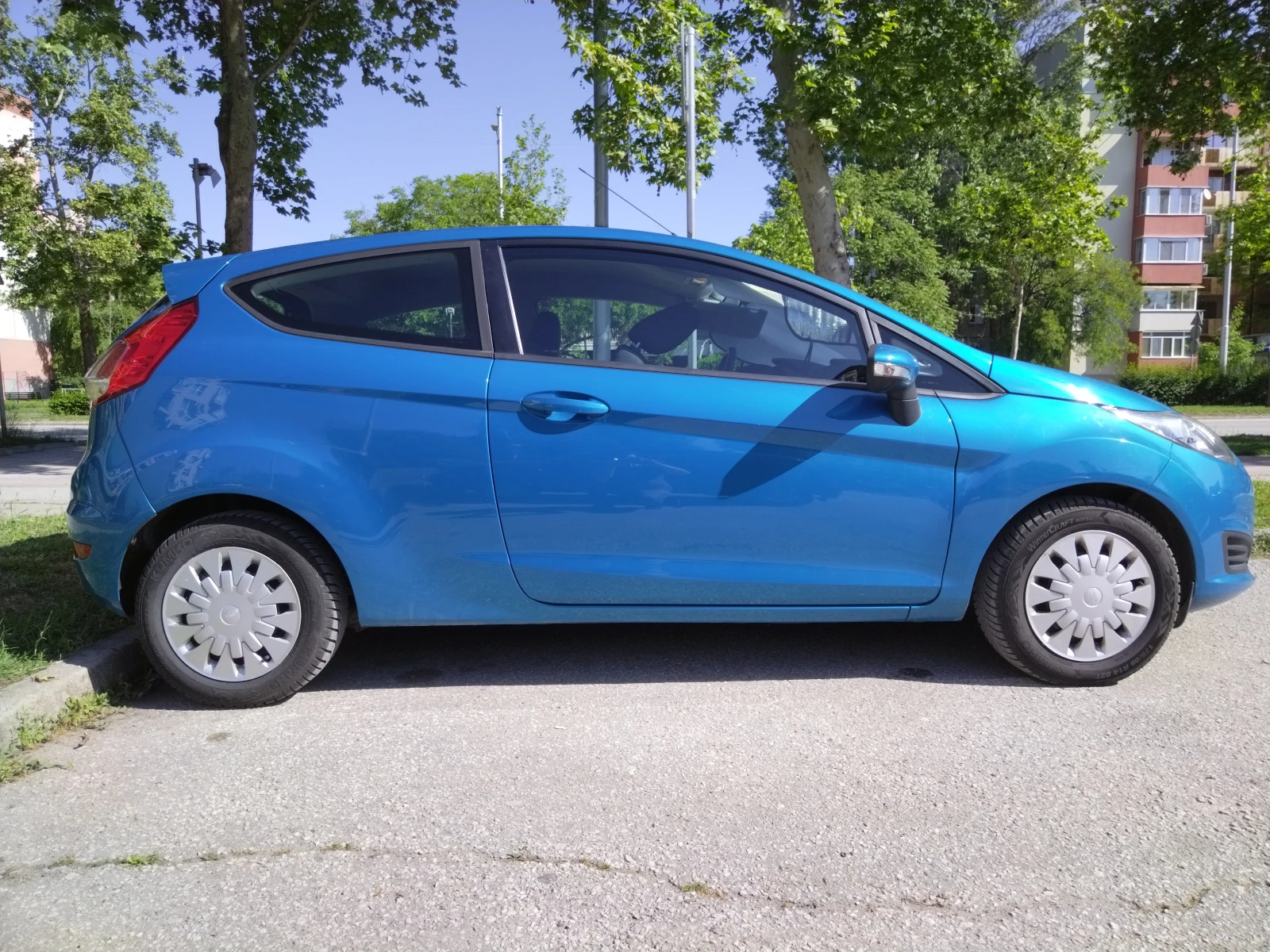 Ford Fiesta 1.6 tdci ECOnetic, снимка 2 - Автомобили и джипове - 54741848