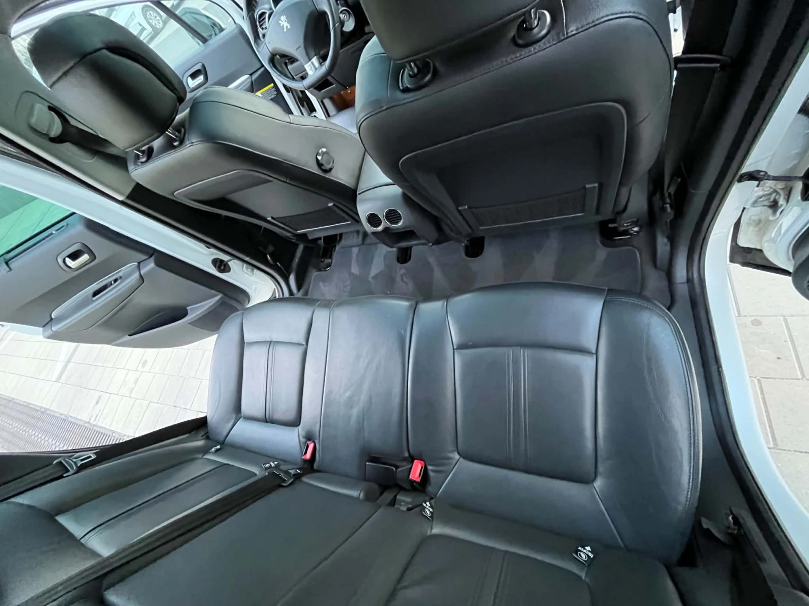 Peugeot 3008 HYbrid4, снимка 10 - Автомобили и джипове - 54868929