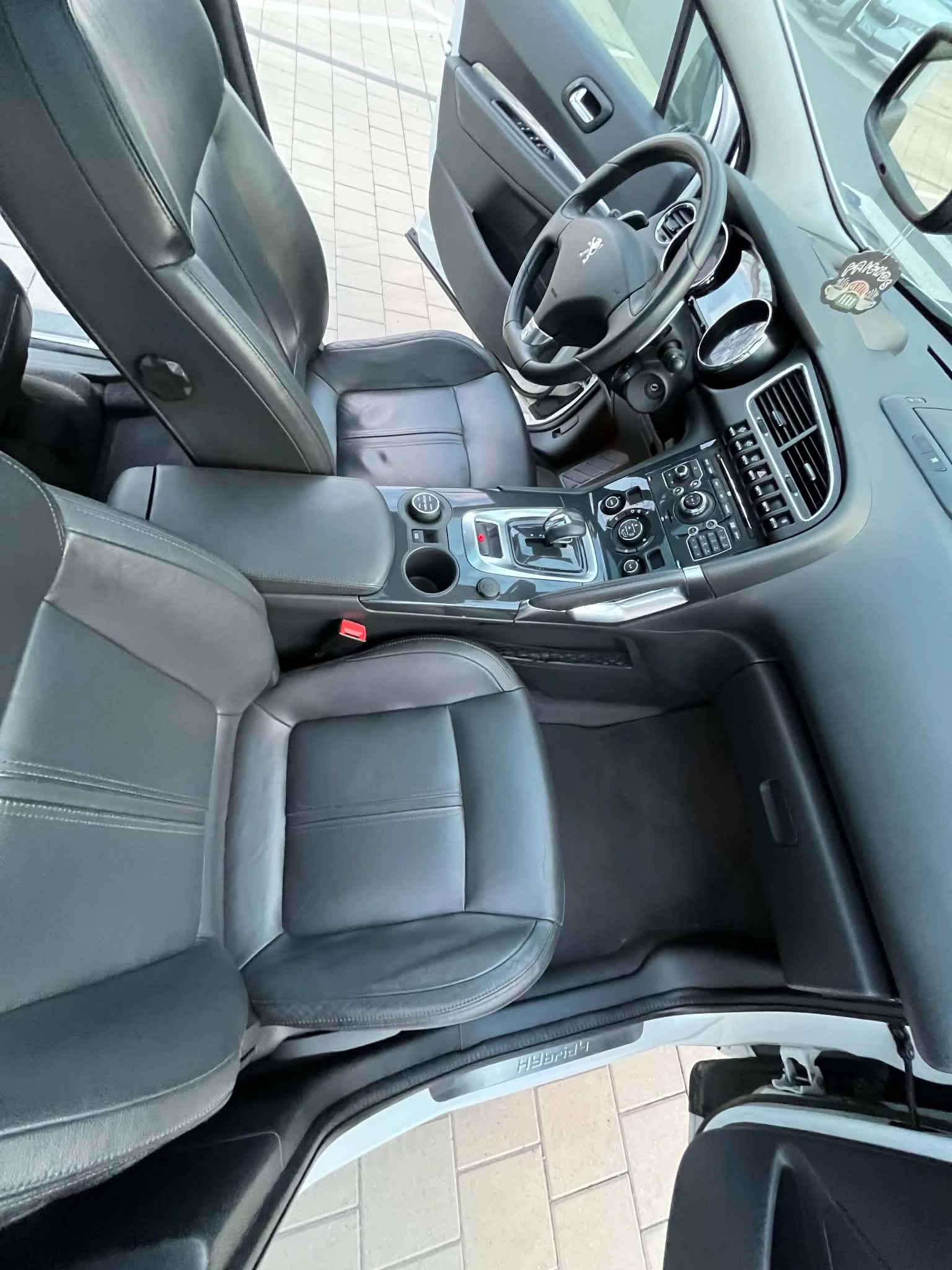Peugeot 3008 HYbrid4, снимка 7 - Автомобили и джипове - 54868929