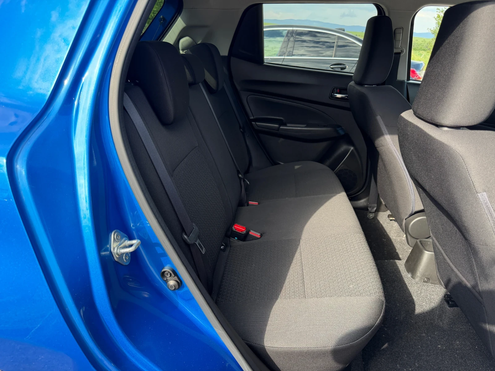 Suzuki Swift, снимка 4 - Автомобили и джипове - 55200044