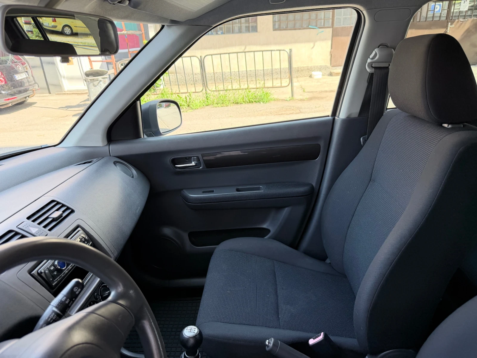 Suzuki Swift, снимка 9 - Автомобили и джипове - 55419294