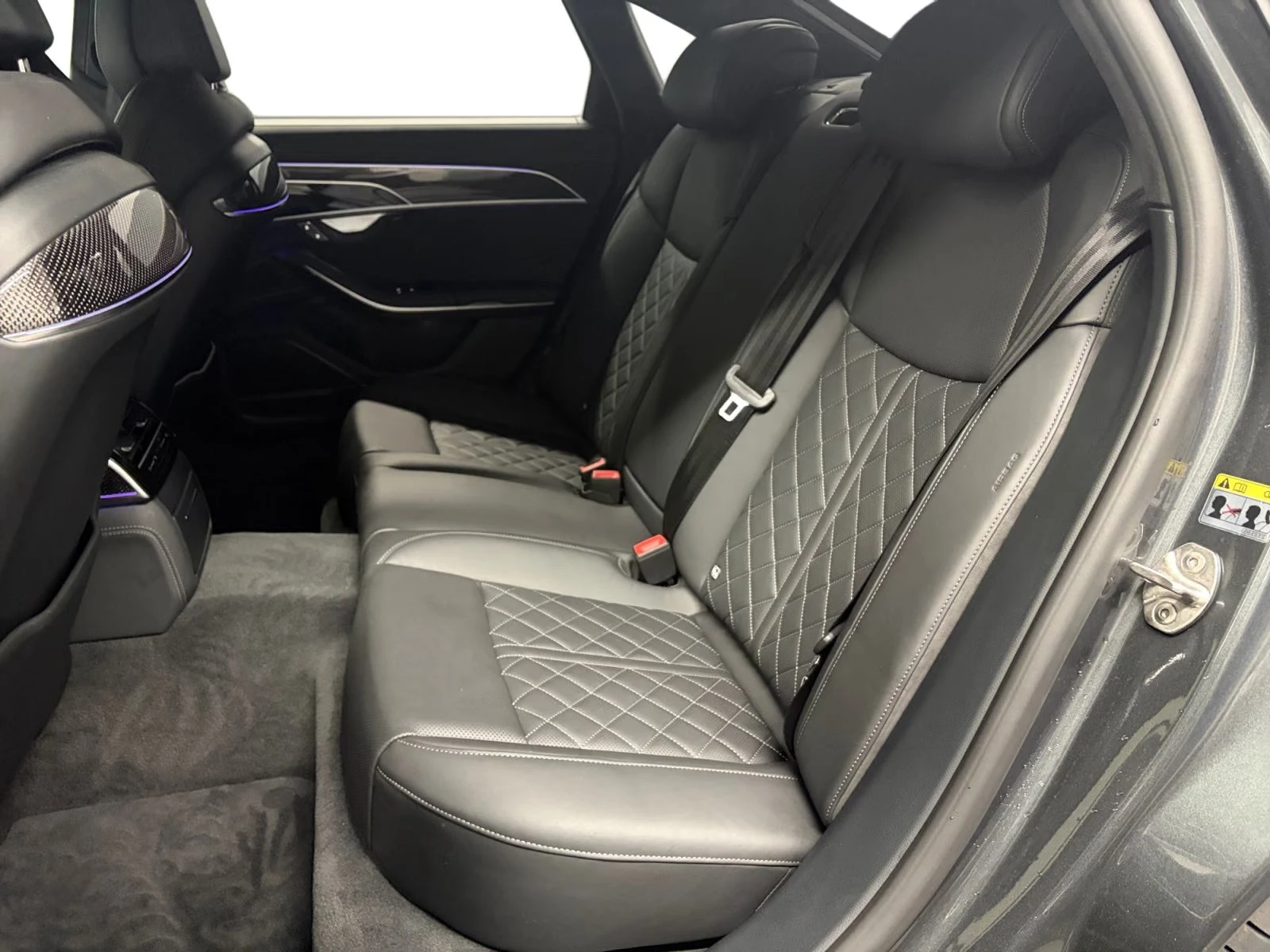 Audi A8 50 TDI / S-LINE / BLACK OPTIC / B&O / MATRIX/ HUD/, снимка 11 - Автомобили и джипове - 55989147