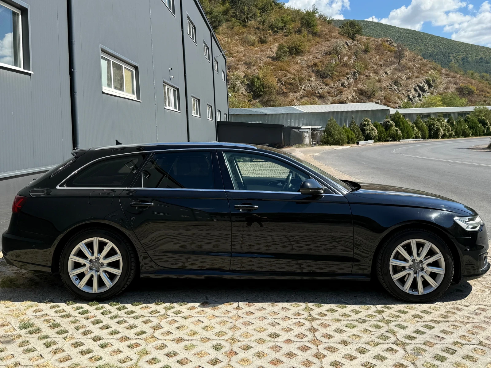 Audi A6 3.0 TDI QUATTRO* DISTRONIC* LED, снимка 6 - Автомобили и джипове - 56024175