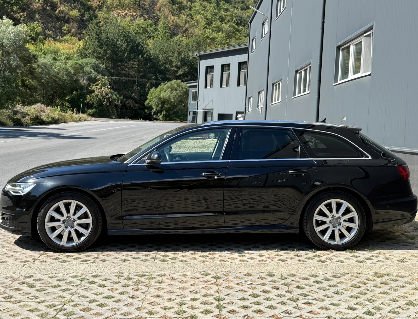 Audi A6 3.0 TDI QUATTRO* DISTRONIC* LED, снимка 5 - Автомобили и джипове - 56024175