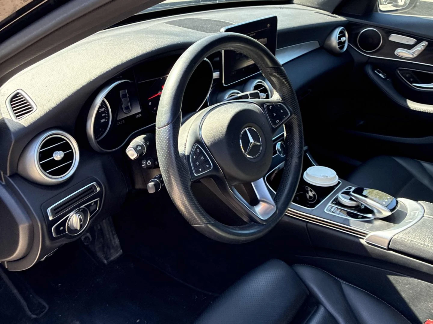 Mercedes-Benz C 300 AMG-pack* Keyless* Камера* Подгрев* Пано, снимка 7 - Автомобили и джипове - 56227904