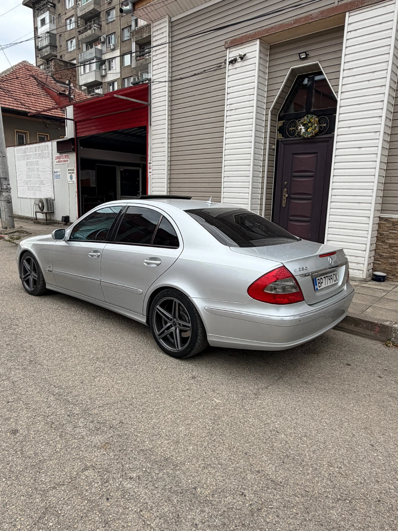 Mercedes-Benz E 280 3.0cdi, снимка 4 - Автомобили и джипове - 56305533
