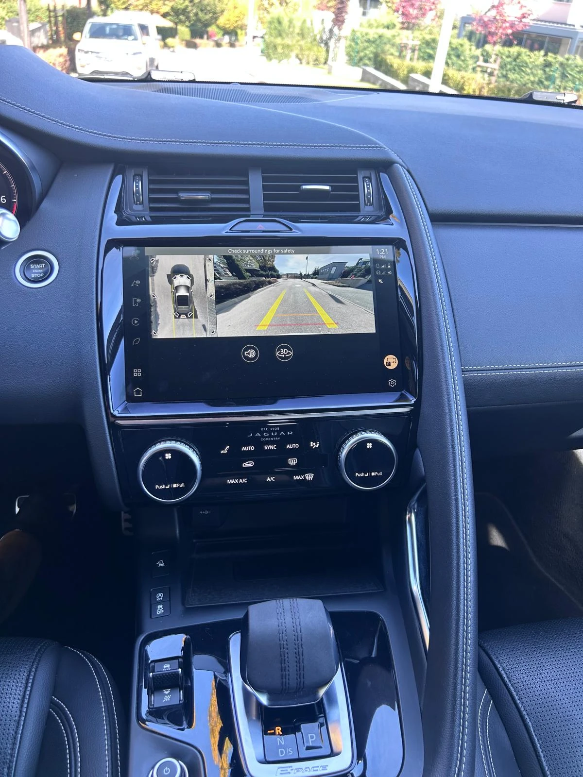 Jaguar E-pace P200 AWD R-Dynamic, снимка 9 - Автомобили и джипове - 56413189
