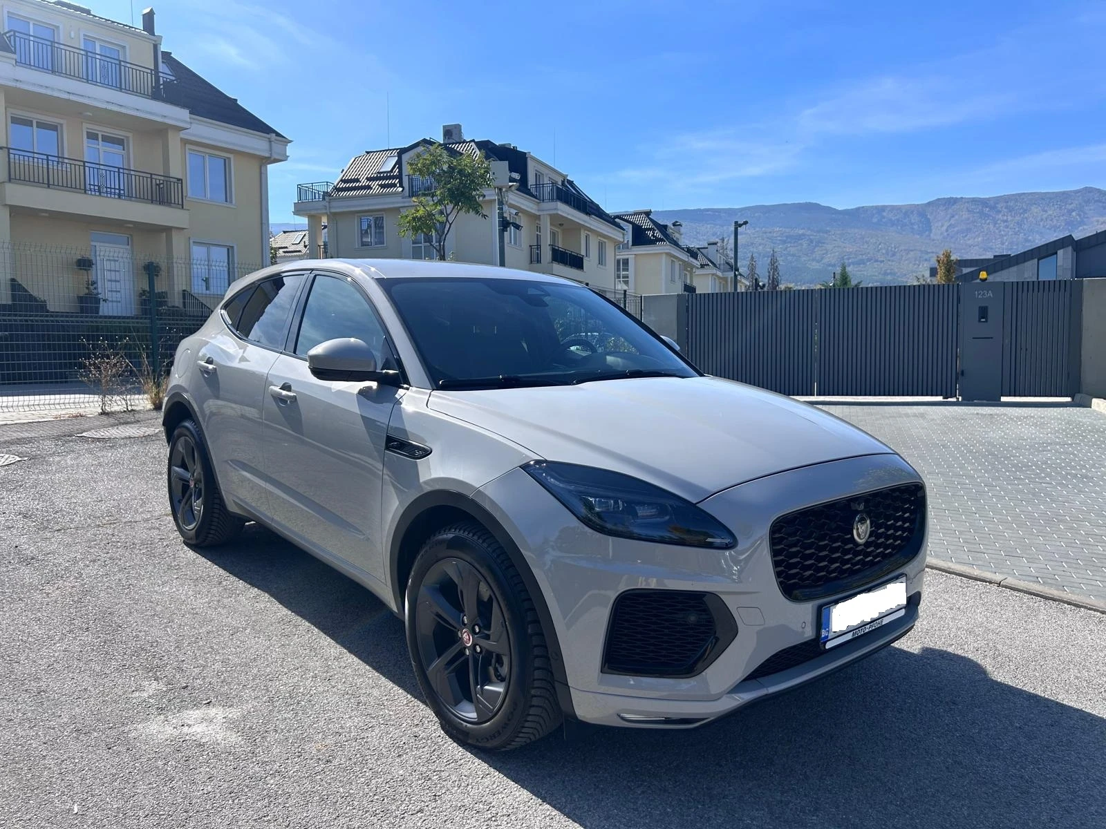 Jaguar E-pace P200 AWD R-Dynamic