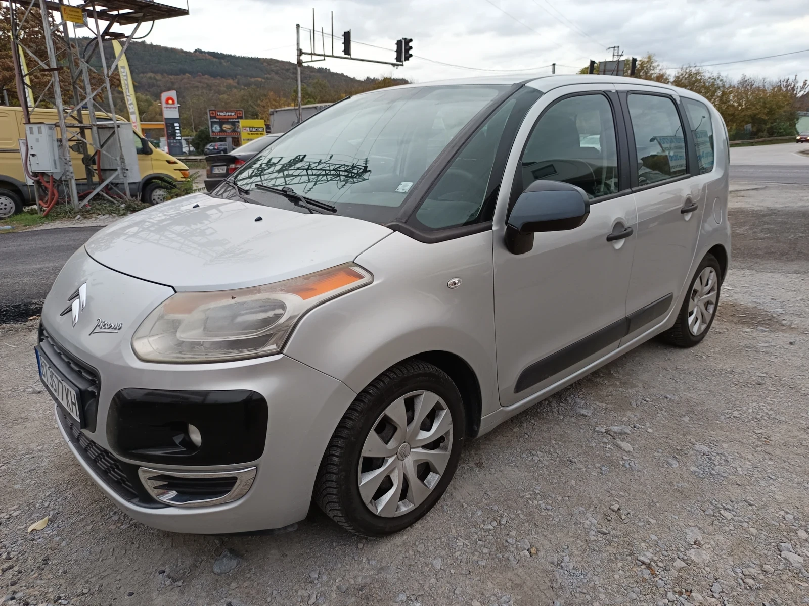 Citroen C3 Picasso, снимка 2 - Автомобили и джипове - 56683386