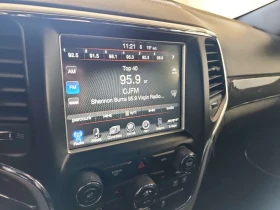 Jeep Grand cherokee SRT8 * ДИСТРОНИК* АЛКАНТАРА* ОБДУХВАНЕ* , снимка 12