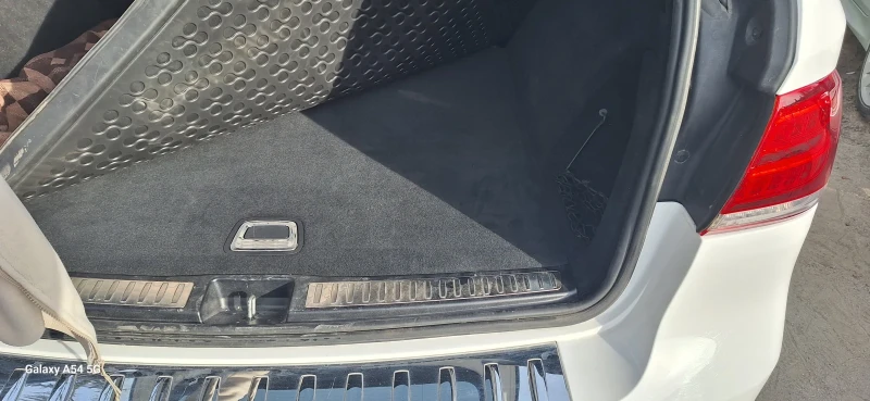 Mercedes-Benz GLE 350 GLE350 2016 бензин. 63940к.6.3AMG PACK на Пружини , снимка 13 - Автомобили и джипове - 52337308