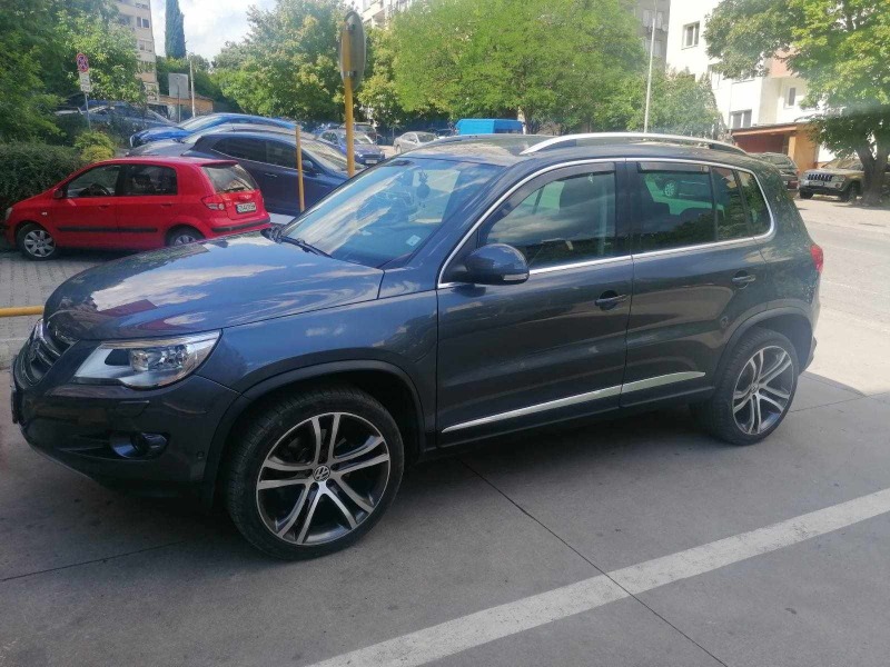 VW Tiguan, снимка 1 - Автомобили и джипове - 46116236