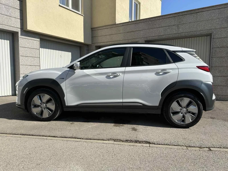 Hyundai Kona 64KWh BLUELINK/FULL ASSIST/KRELL/HEADUP, снимка 7 - Автомобили и джипове - 49222036