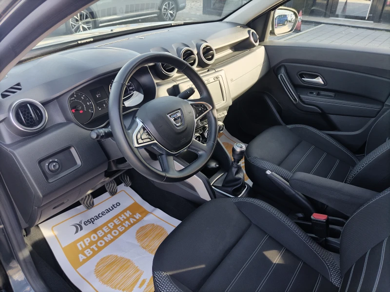 Dacia Duster 1.3TCe 150к.с. Prestige, снимка 13 - Автомобили и джипове - 52236647