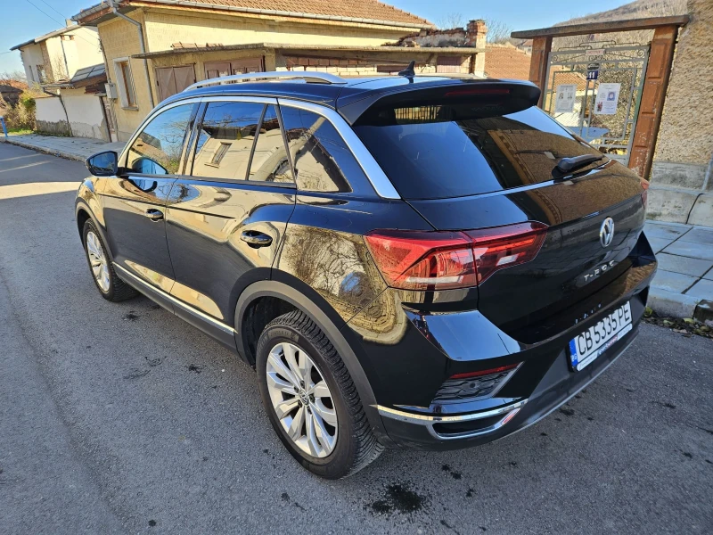 VW T-Roc 1.5TSI* DIGITAL* LED* PANORAMA* KAMERA, снимка 6 - Автомобили и джипове - 52448307