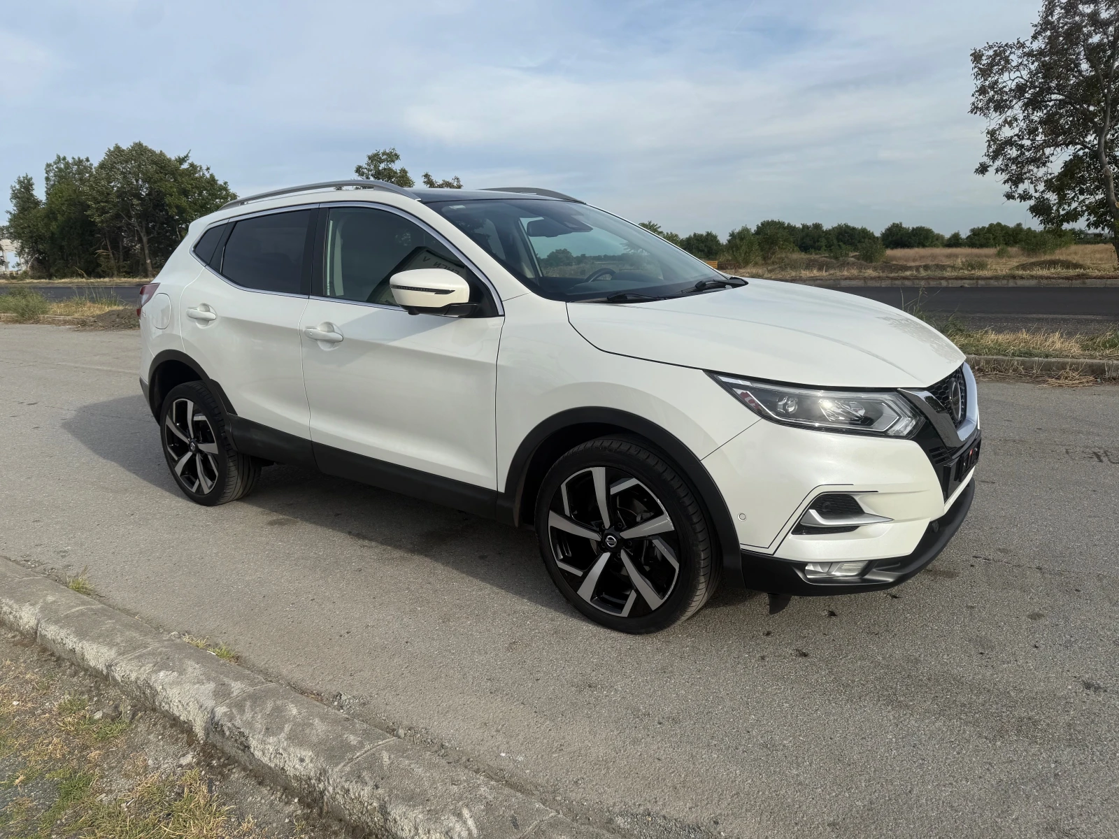 Nissan Qashqai 1.7 4x4 AUT. 360 FULL ШВЕЙЦАРИЯ - изображение 4