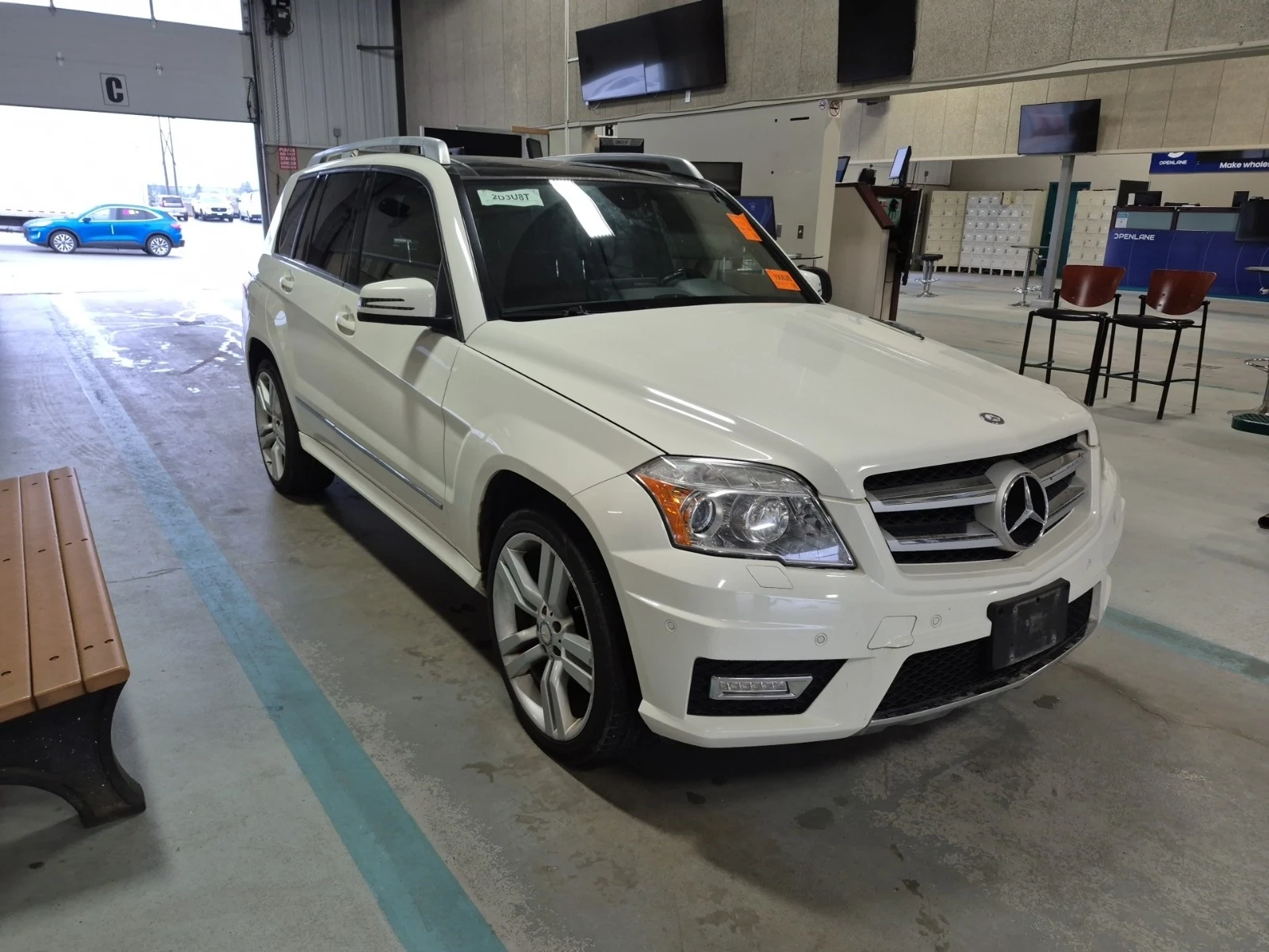 Mercedes-Benz GLK 350 * * CARFAX * * АВТО КРЕДИТ * *  - изображение 2