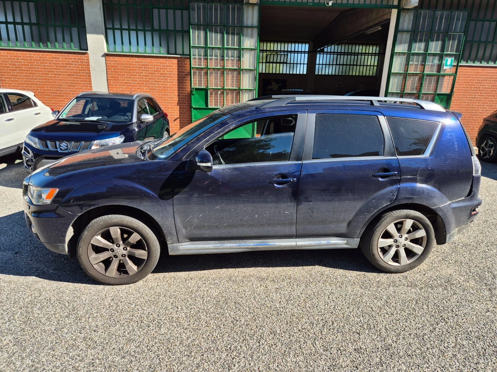 Mitsubishi Outlander 2.2 156кс 4х4 Автоматик 7 места - изображение 6