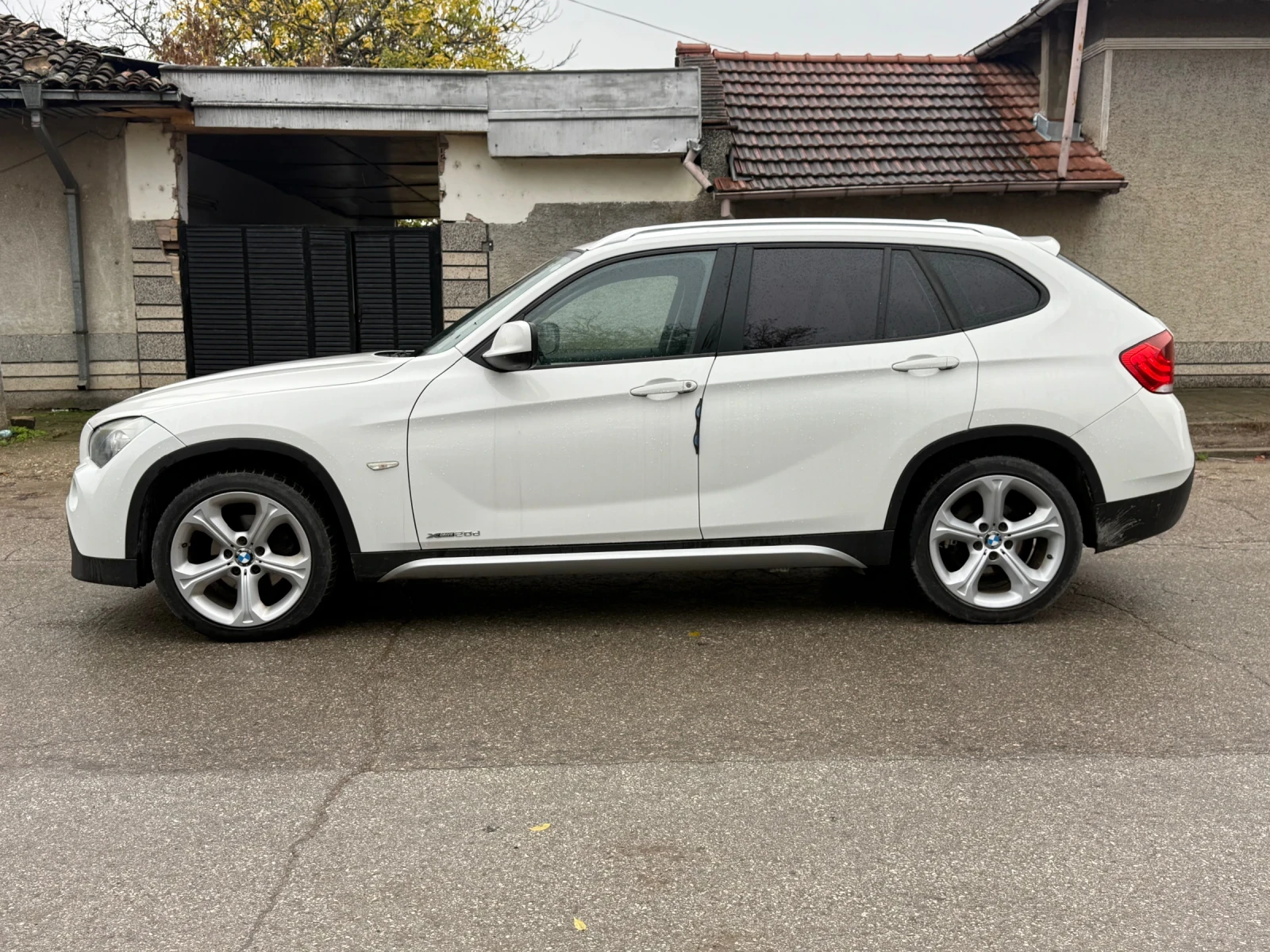 BMW X1 2.0d Xdrive - изображение 3