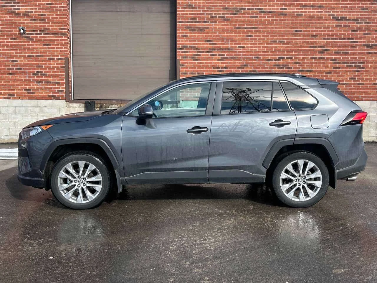 Toyota Rav4 XLE/CARFAX/ПОДГРЕВИ/ШИБИДАХ  - изображение 3