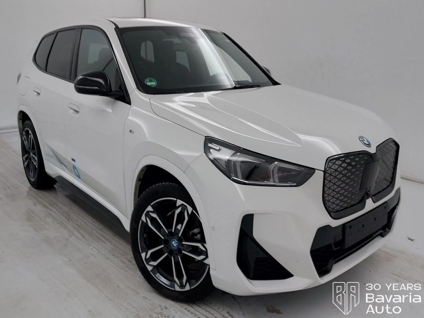 BMW iX1 20 eDrive M Sport Paket | Mobile.bg � ����������� 4