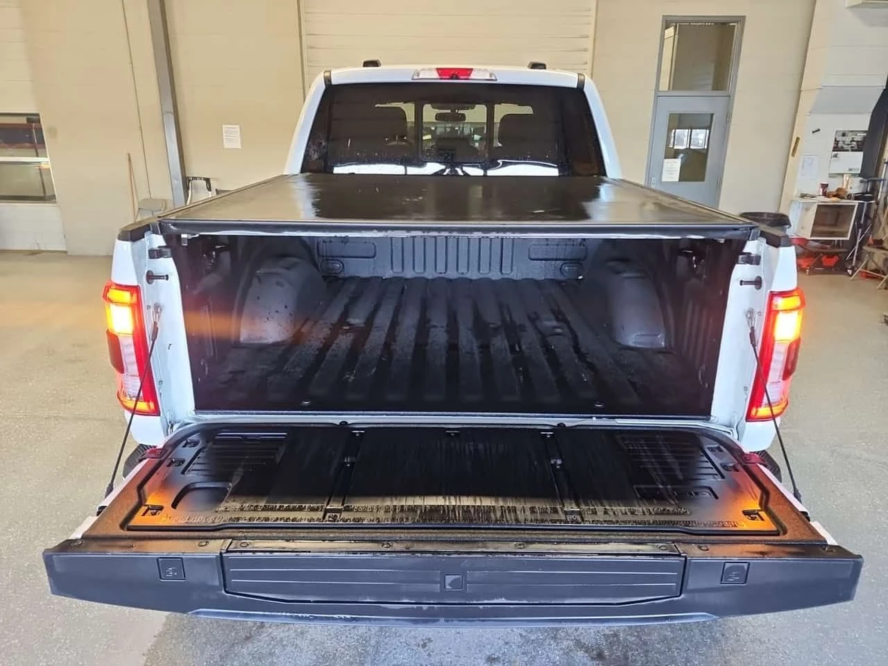 Ford F150 * LARIAT CREW CAB SHORT BED * ОБДУХВАНЕ* ПОДГРЕВ* , снимка 14 - Автомобили и джипове - 53953481