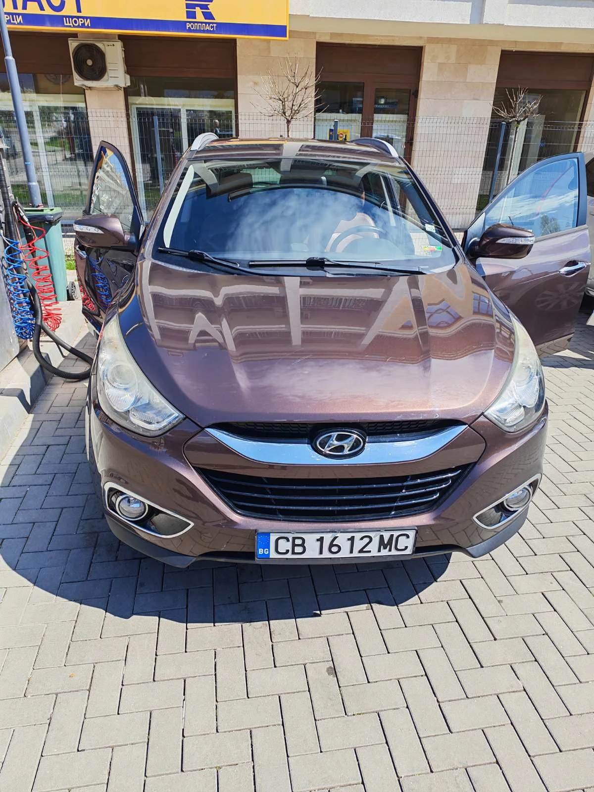 Hyundai IX35 2.0 CRDI, снимка 13 - Автомобили и джипове - 54135500