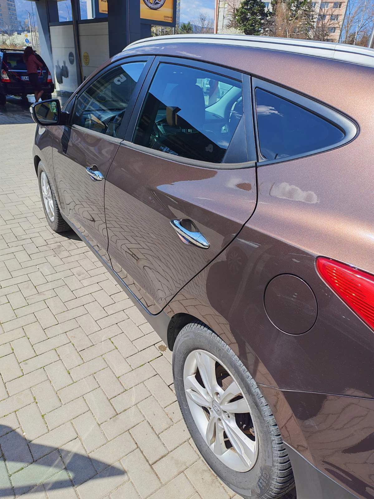 Hyundai IX35 2.0 CRDI, снимка 10 - Автомобили и джипове - 54135500