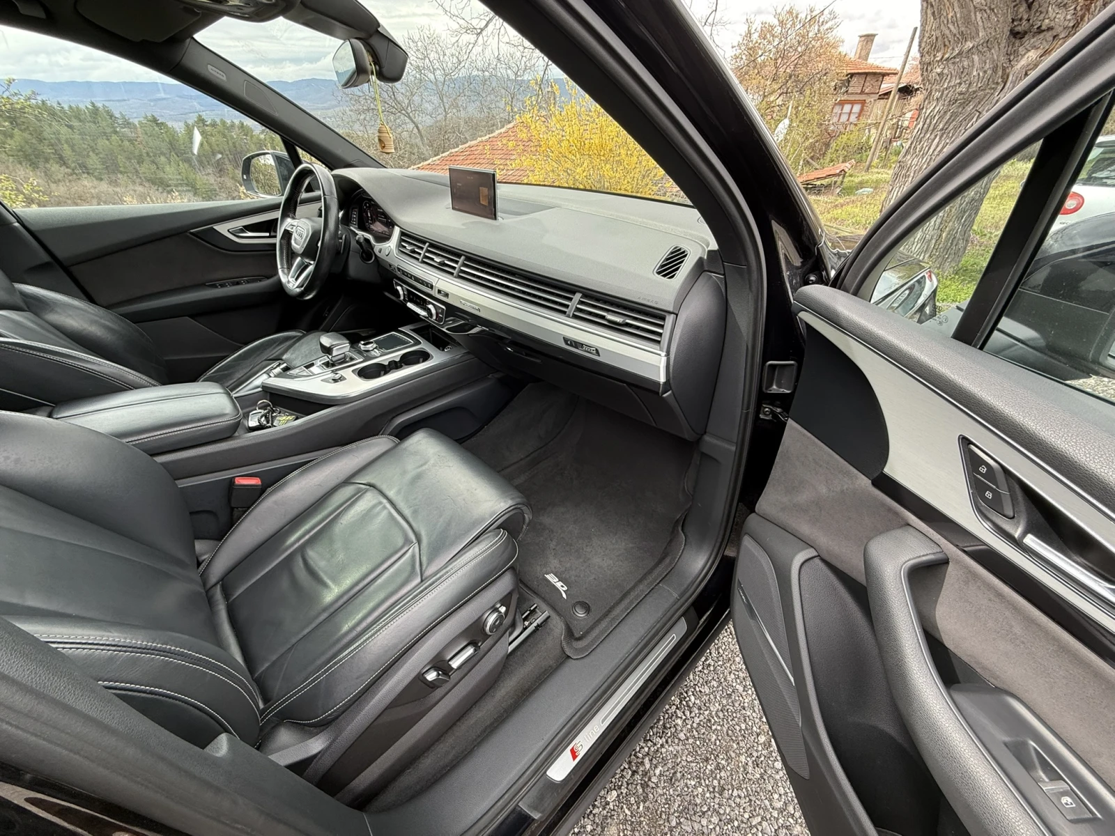 Audi Q7 S-Line, снимка 16 - Автомобили и джипове - 54134718