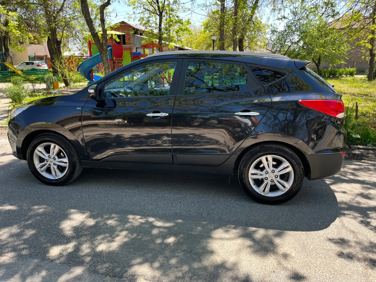 Hyundai IX35 2.0 disel full paket, снимка 3 - Автомобили и джипове - 54334912