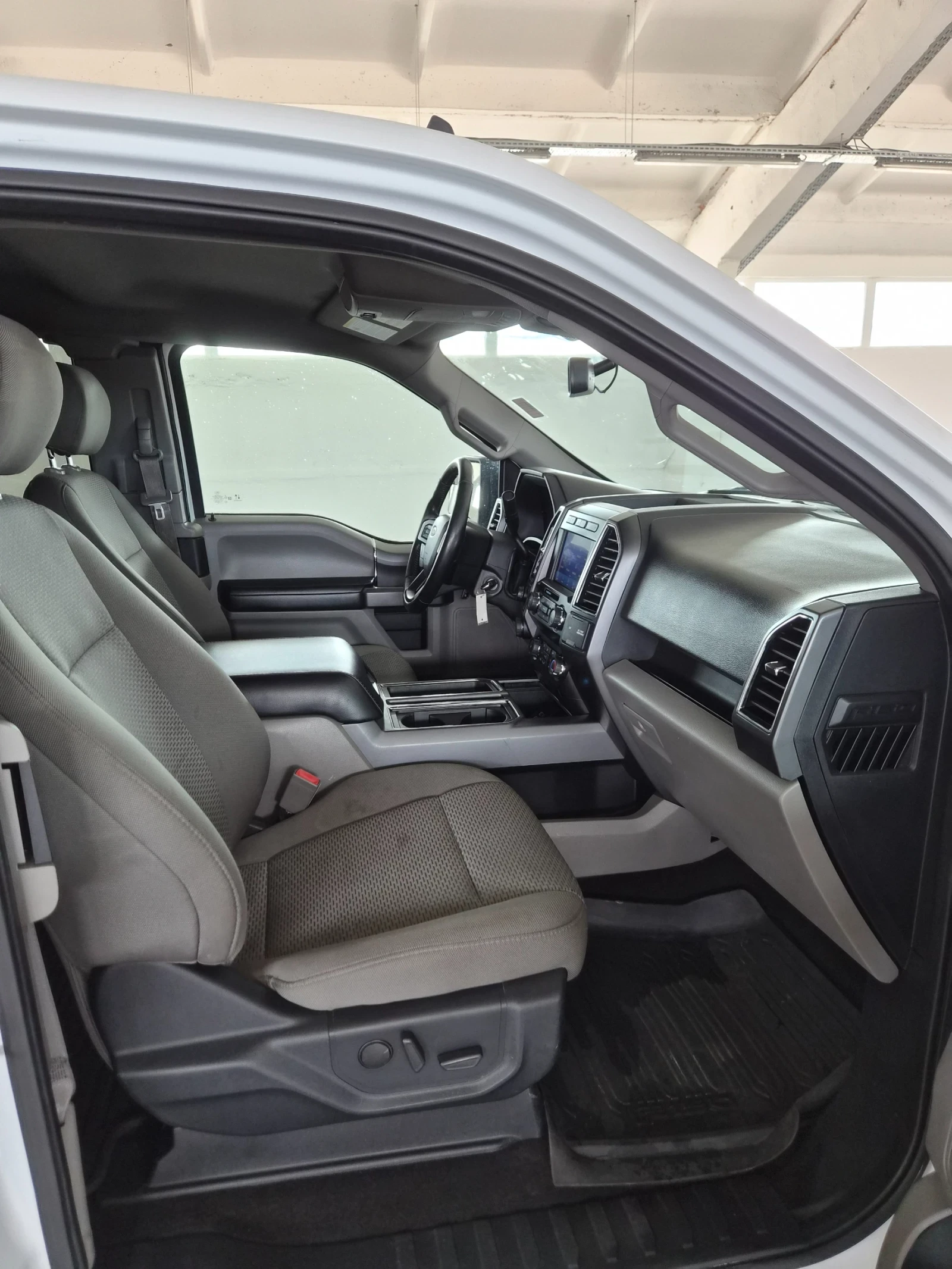 Ford F150 5.0, снимка 16 - Автомобили и джипове - 54500808