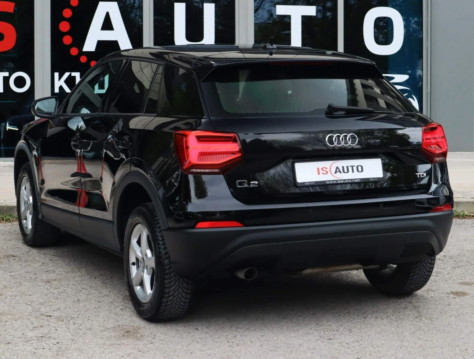 Audi Q2 1.6TDI/Stronic/PDC/Drive Select/Isofix/, снимка 4 - Автомобили и джипове - 54519379