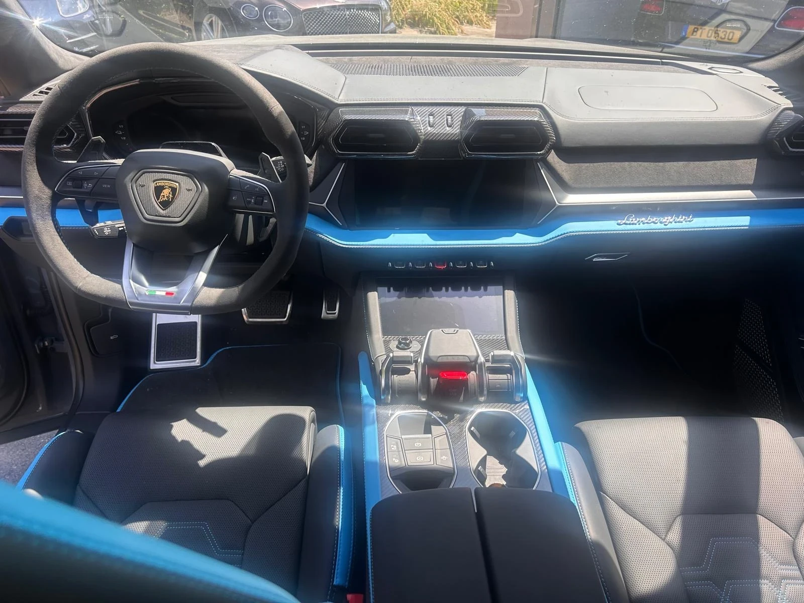 Lamborghini Urus, снимка 12 - Автомобили и джипове - 55474464
