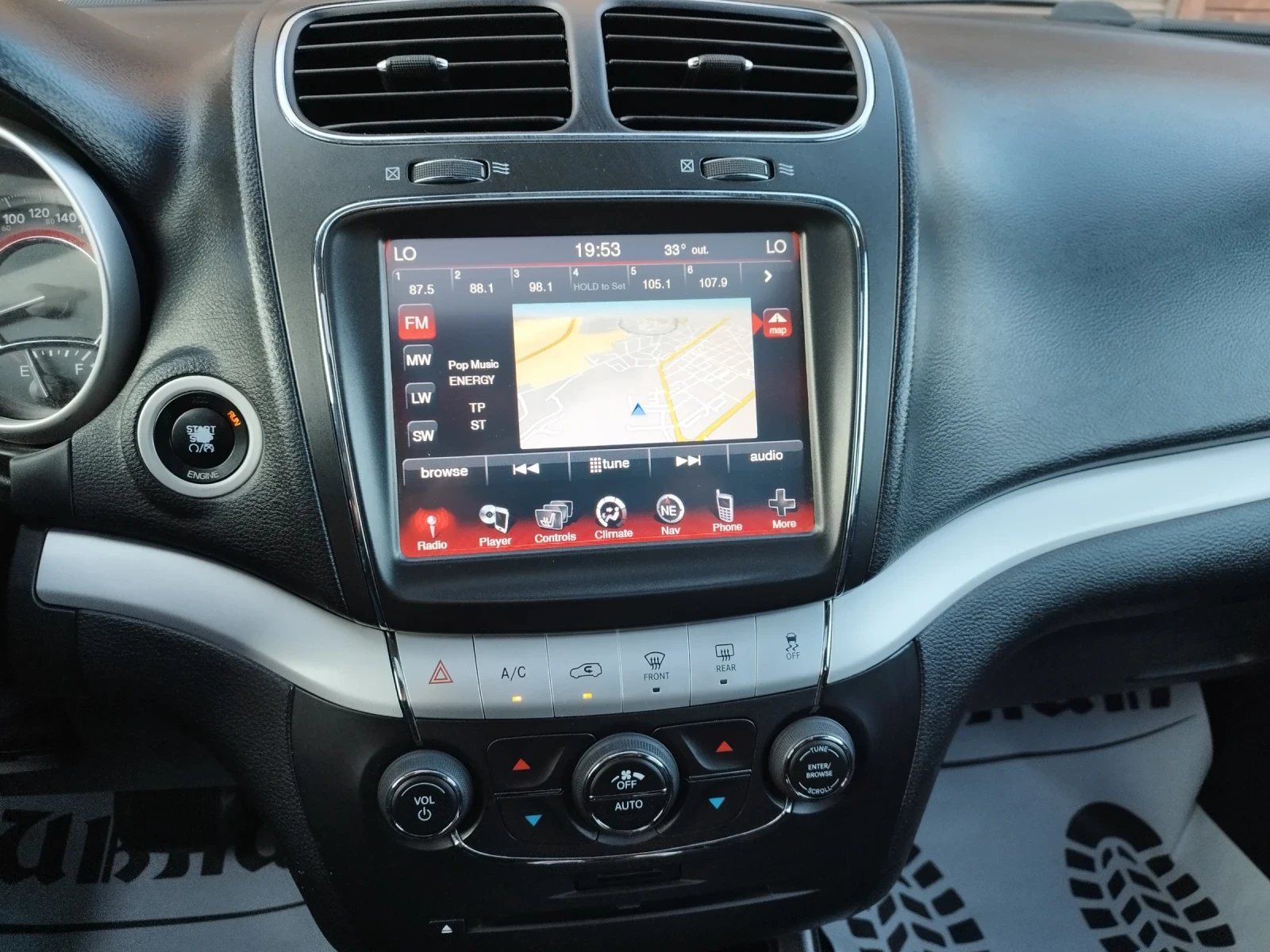 Fiat Freemont 2.0 Multijet 2, 4X4, FULL, NAVI, KEYLESS, KAMERA, снимка 11 - Автомобили и джипове - 55632310