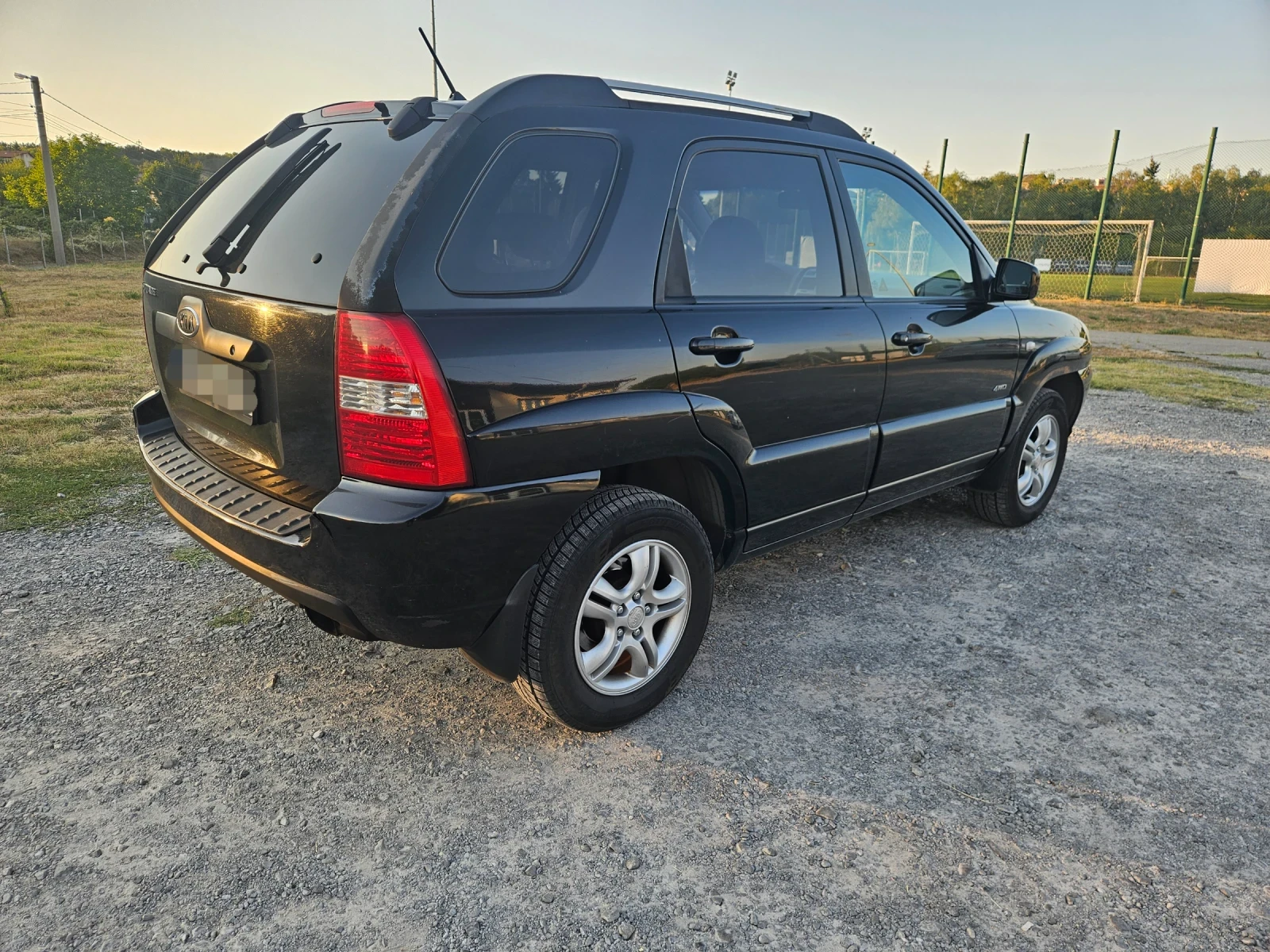 Kia Sportage ОБСЛУЖЕНА, КАРА СЕ ВСЕКИ ДЕН!, снимка 4 - Автомобили и джипове - 56128947